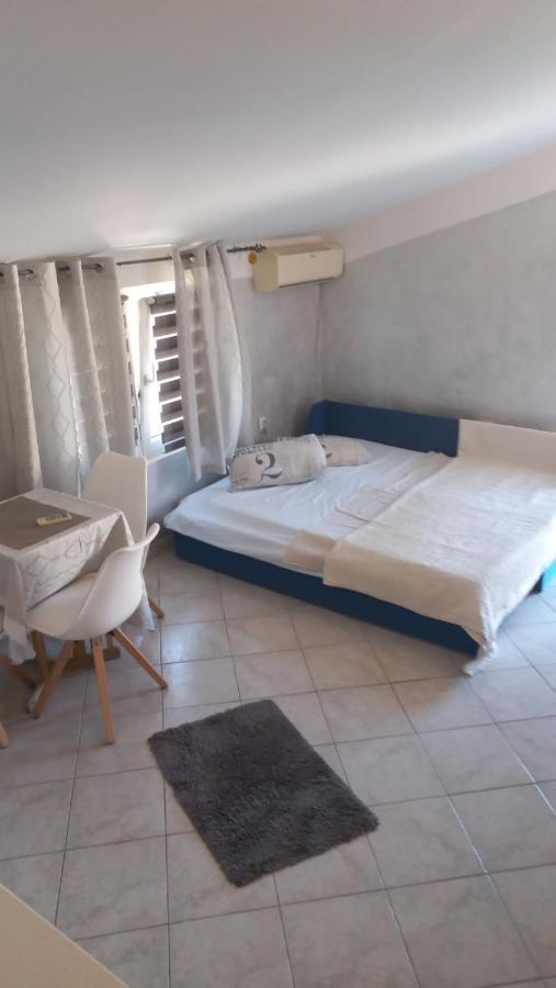 Belane Apartments Tivat Eksteriør billede