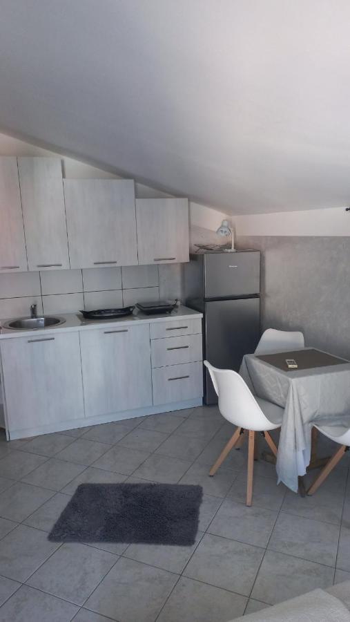 Belane Apartments Tivat Eksteriør billede