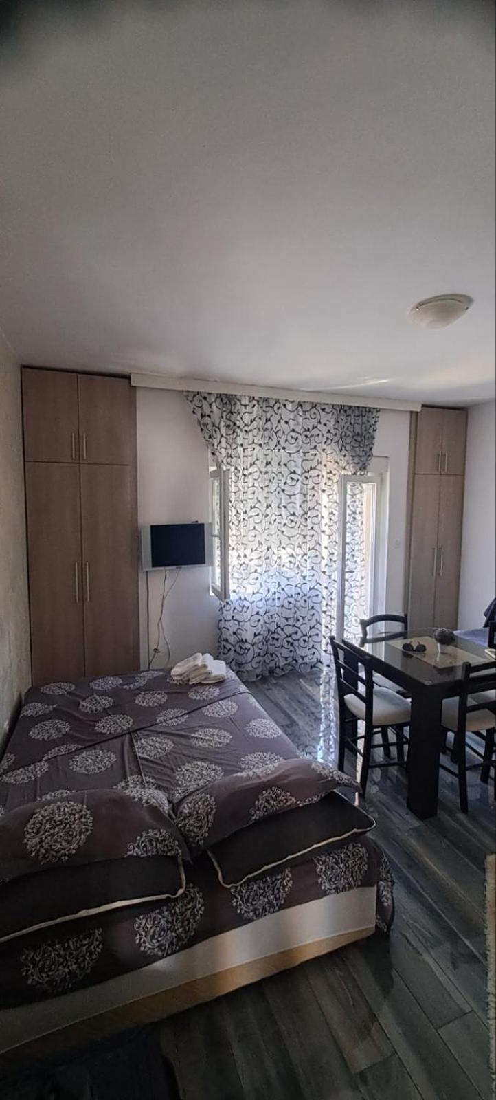 Belane Apartments Tivat Eksteriør billede